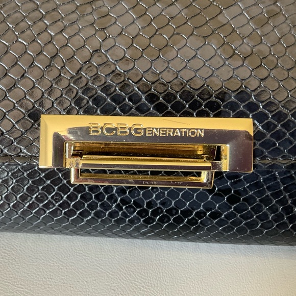NWT, BCBGeneration, black animal print clutch - Picture 3 of 6